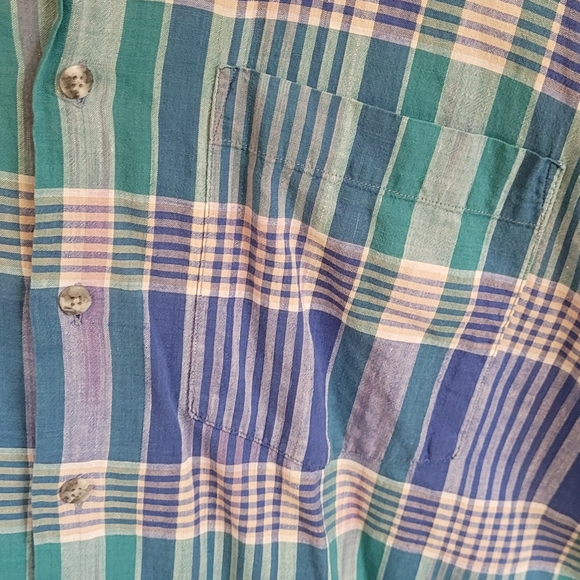 Vintage L.L. Bean Short Sleeve Button-Up Shirt - Picture 4 of 5